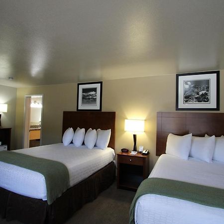 Dinosaur Inn & Suites Vernal Exterior foto