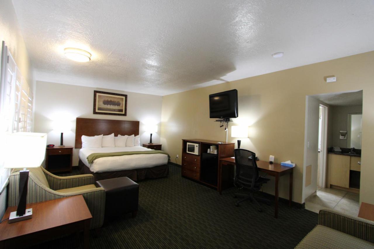 Dinosaur Inn & Suites Vernal Exterior foto