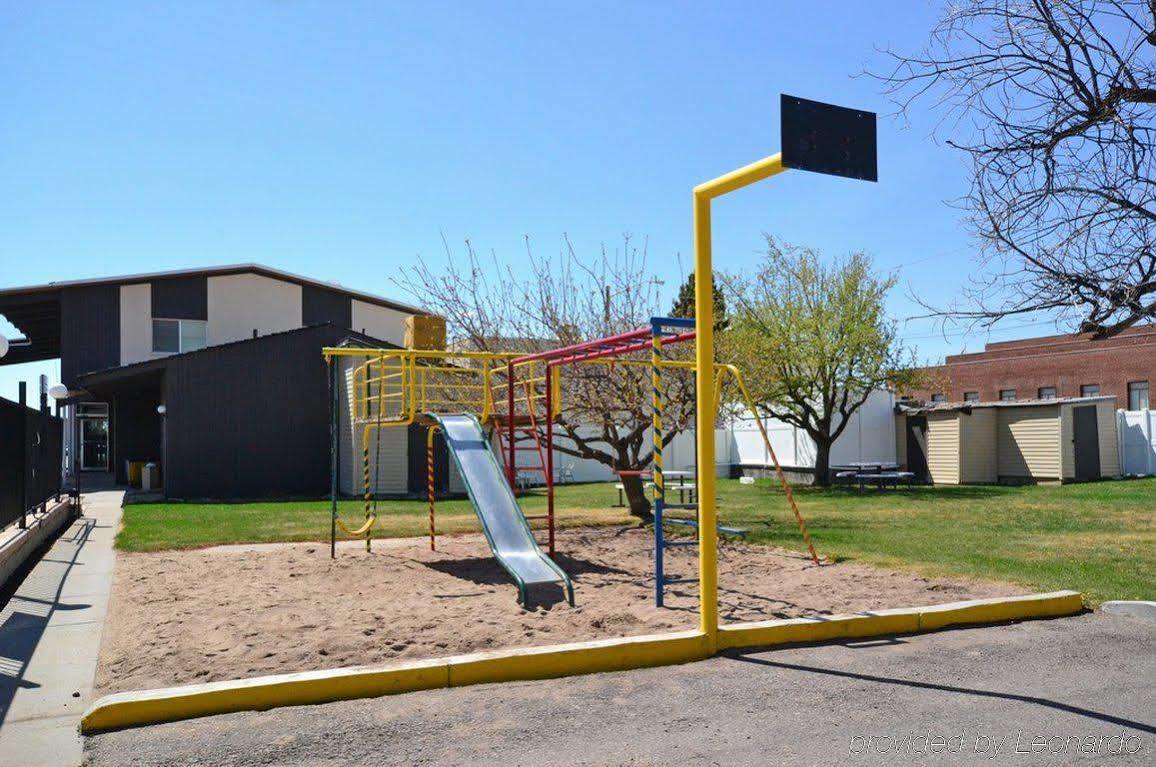 Dinosaur Inn & Suites Vernal Exterior foto